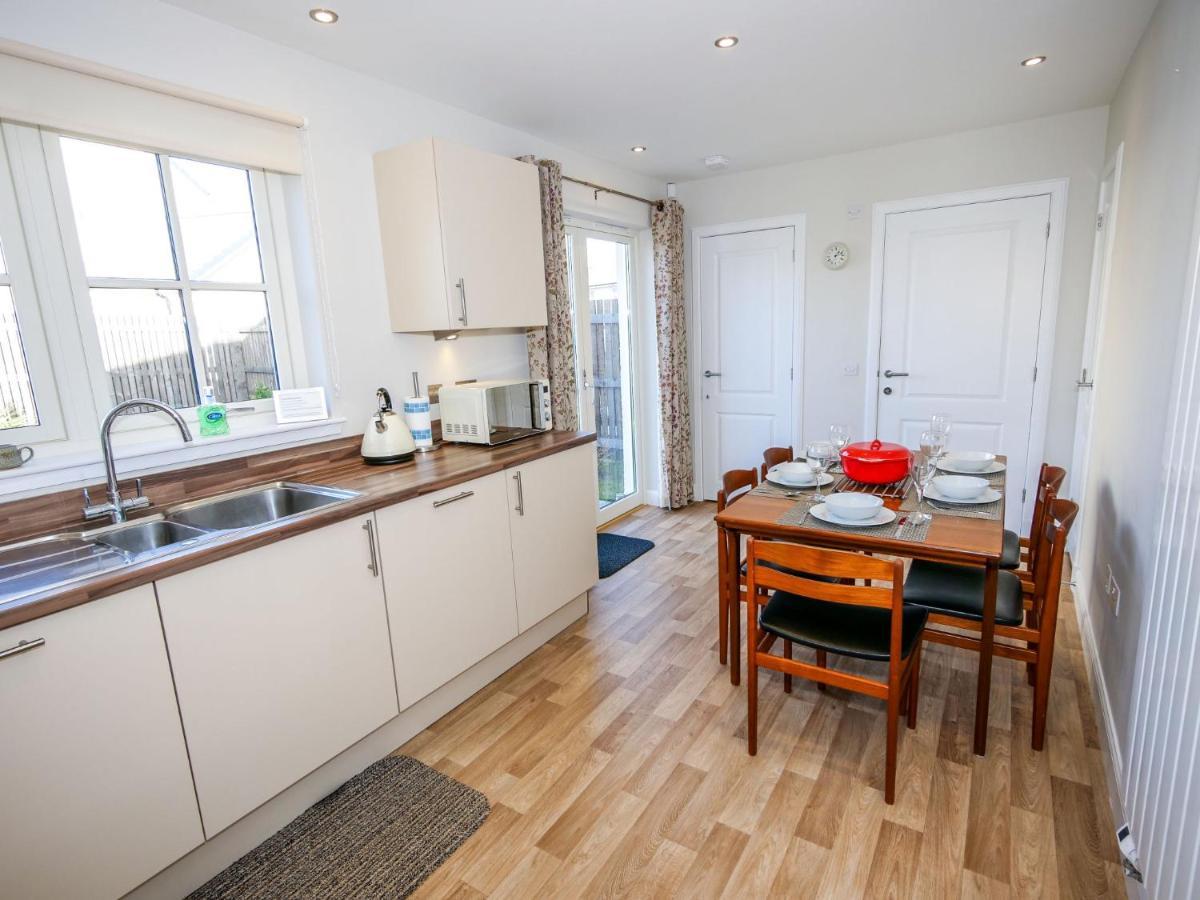 Holiday Home Devonvale Place By Interhome Kinross Bagian luar foto